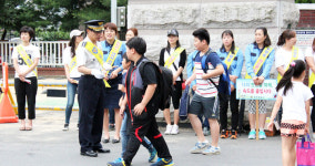 경주경찰서 초등학교앞 어린이 교통안전 캠페인