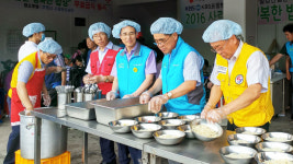 포항시설관리공단 `사랑의 밥차` 무료급식소 봉사