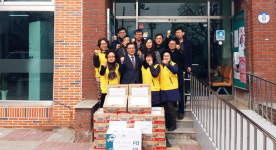 상주 북문동여성자원봉사대 주민센터에 라면 기탁