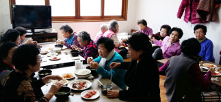 대구 지산1동 방위協 등 경로당 어르신 음식 대접
