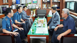 상주署 보이스피싱 피해 막은 우체국직원에 감사장