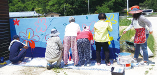 지역주민·치매환자 서로 도우며 생활해요