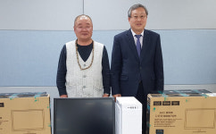 법성사 자은스님, 칠곡 동명면사무소에 컴퓨터 전달
