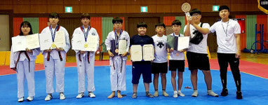 청도初, 경북교육감기 태권도대회 메달 휩쓸어