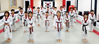 국가대표기합소리 태권도장 꿈나무 33명 힘찬 각오