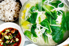안동 경당종택 종부인생 60년, 국수 반죽을 밀고 썰고 손님을 맞이하다