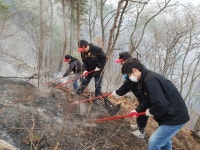 구미 왕산골 산불 임야 15㏊ 태우고 14시간여 만에 진화