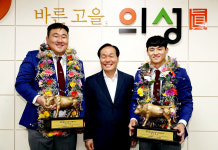 횡성단오장사씨름대회서 의성군청 차승진·박정우 선수 장사 등극