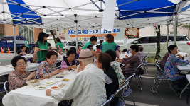 포항 우창동 새마을協·부녀회, 주민들에 삼계탕 대접