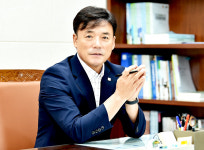 군민 모두 행복하고 소통하는 청송새 역사 쓰기위해 아직 더 달리겠다