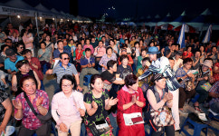 맛·분위기 엄지 척… 영일만검은돌장어 본고장이 들썩이다