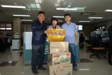 영덕 영해면 김기락·홍기숙 씨 부부, 사랑의 빵 1천개 전달