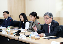 포항 찾은 이재갑 노동부 장관, 취업성공 패키지 운영 점검