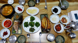 멋모르고 맵다가 뒤돌아서면 다시 생각나는 그 빨간 맛