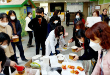 칠곡한우장터, 칠곡군보건소 공무원·의료진에 국밥 제공