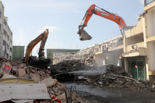 지진피해 경림 뉴소망타운의 철거