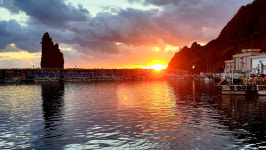 울릉도 해돋이 명소 출입 금지…저동 촛대암, 내수전 일출전망대 등