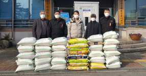 문경경찰서 금명효 경위, 취약계층에 쌀 전달