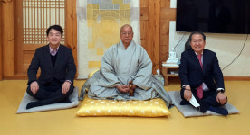 안철수·홍준표, 팔공산 동화사에서 만났다