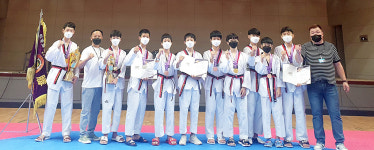 고령 쌍림중학교교육감기태권도대회 우승