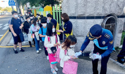 포항북부경찰서, 장흥초서 2학기 첫 교통안전 캠페인