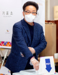 김병수 울릉군수 울릉읍 제2투표소서 투표