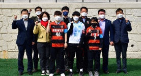 포항스틸러스, 지역 3개교 여자축구부 유니폼 지원