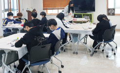 울릉도 다문화프로그램 개강…창의 미술여행 참여해요