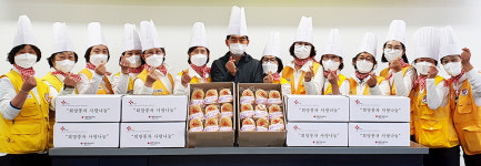 영주 봉현면적십자회, 홀몸어르신에 직접 만든 빵 전해