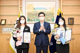 영덕군, '신속·투명 민원처리' 3분기 민원우수 공무원 시상