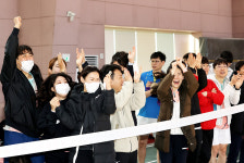 동호인 2천명 셔틀콕 주고받아