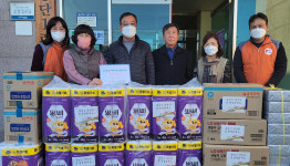 한전 포항지사, 연일읍 중단1리 노약자 세대에 생필품 전달