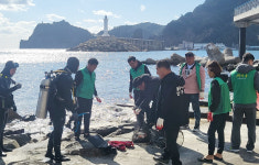 울릉도 깨끗한 바다·환경을 지킨다…저동항 해안 및 수중정화활동