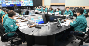 재난안전대책본부 격상 경북도, 진료공백 방지 총력