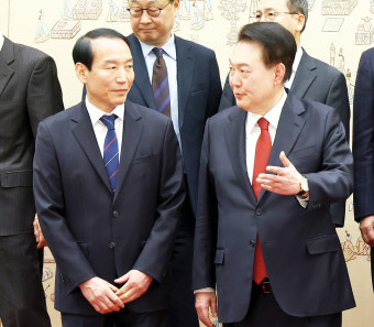호남 민심 달래기? 尹 대통령, 민생특보에 주기환 임명