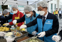 행복한 밥상으로 지역사회에 온기를…