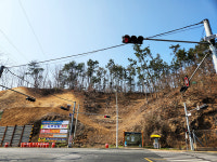 공사로 헐벗은 야산 산사태 날까,  주민들 불안 호소