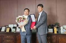 최병호 삼구건설(주) 대표 등에 지방세 성실납세 표창패 전달