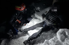 울릉도 설산 야간 부부 조난 객 구조…눈길 성인봉 등산로에서 길 잃어