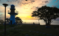 빛으로 깨어나는 울진…후포 등기산과 죽변 드라마 세트장 일출