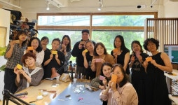 칠곡 동명동부초, 학부모와 함께 ‘나만의 가죽 지갑 만들기’