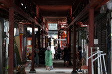 보행자 안전 위협하는 공사 현장