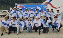 울릉교육지원청 ‘독도는 우리 땅!’ 퍼포먼스…울릉도 사동항서 행사 펼쳐