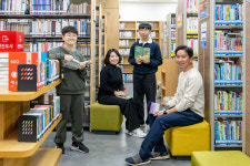 칠곡 4인가족, 경북 다독가족상 수상… 한 해 2500권 독서