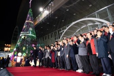 “희망·위로·나눔” 구미역 광장, 성탄트리 점등