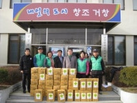 어르신들 따뜻한 국수 후루룩
