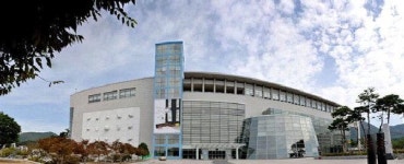 경남도립미술관 관장 공석 언제까지