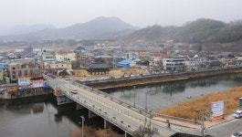 덕유산·지리산이 끌어안은 땅, 그곳에서 사람이 피었네