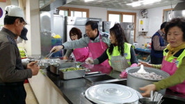 창원서부경찰서 의창복지회관서 급식 봉사