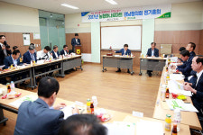 경남농협 하나로마트, 올해 판매실적 1조 원 달성 결의